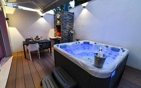 Luxury Apartment Knezovic